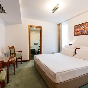 Duke Romana Center Hotell