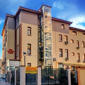 Hotel Amphitryon, Bukareszt