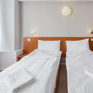Hotel Elizeu, Bukareszt