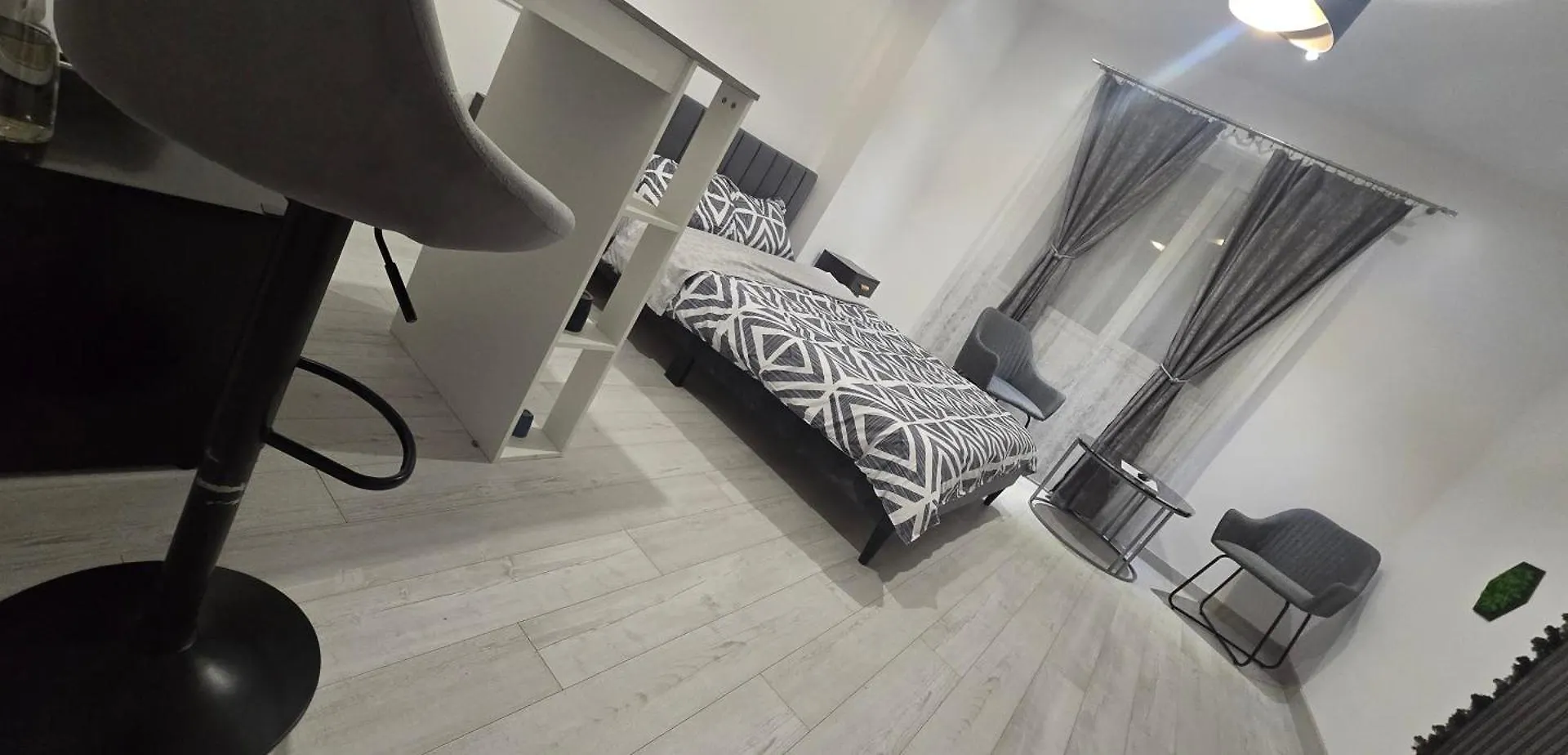 Camera De Inchiriat In Rin Grand Hotel Bucureşti